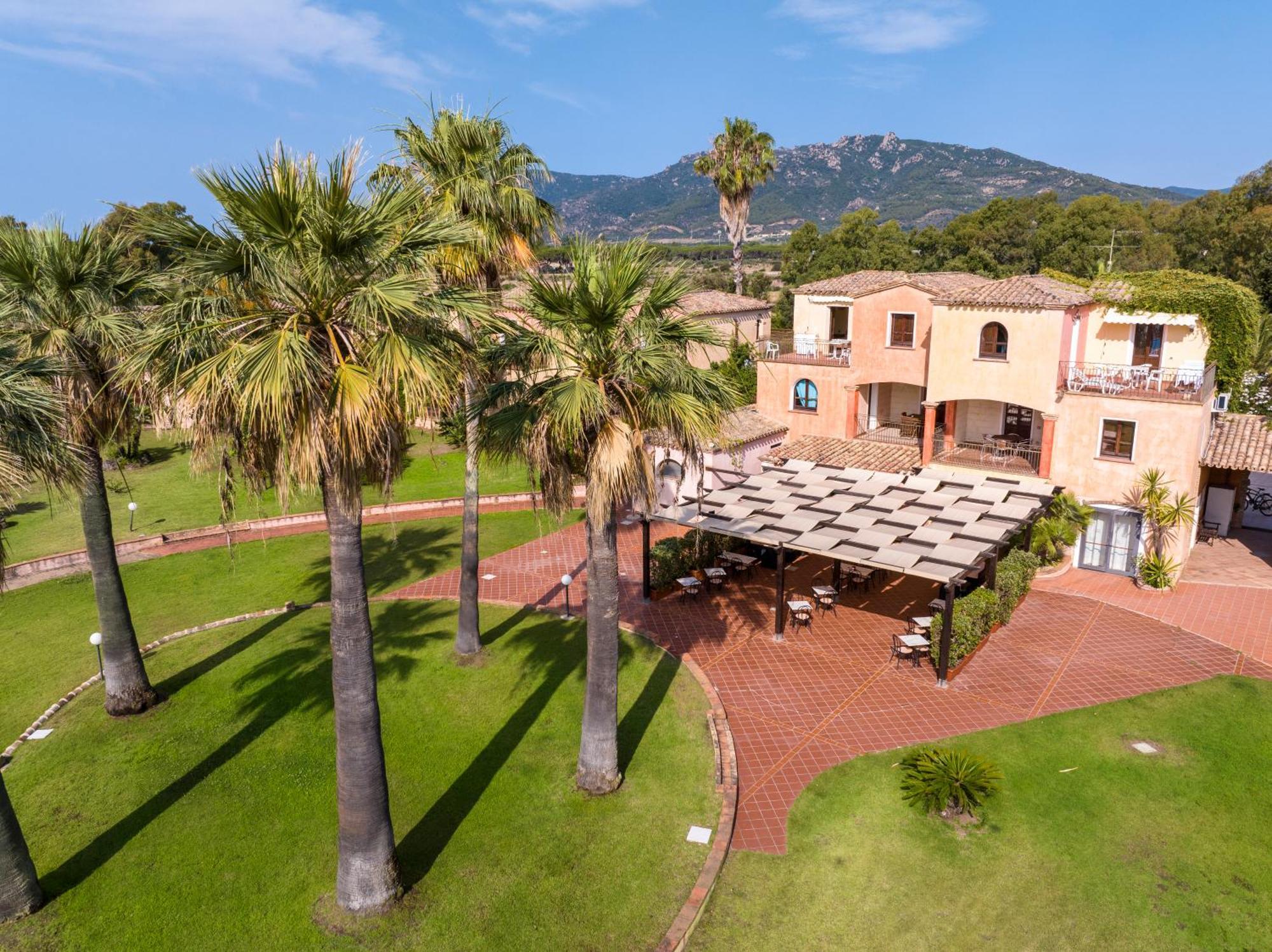 Baia Delle Palme Beach Santa Margherita di Pula Extérieur photo