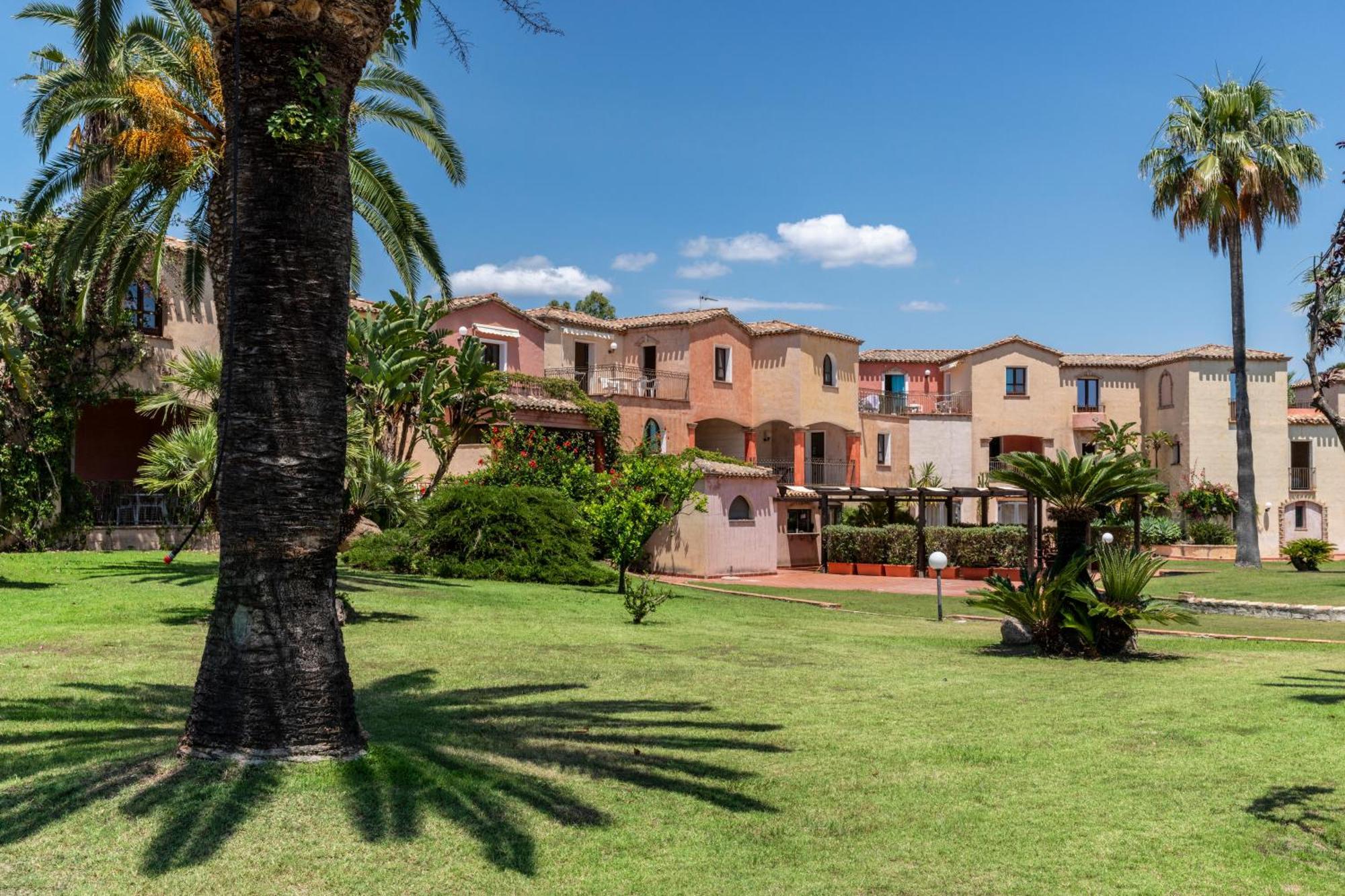 Baia Delle Palme Beach Santa Margherita di Pula Extérieur photo
